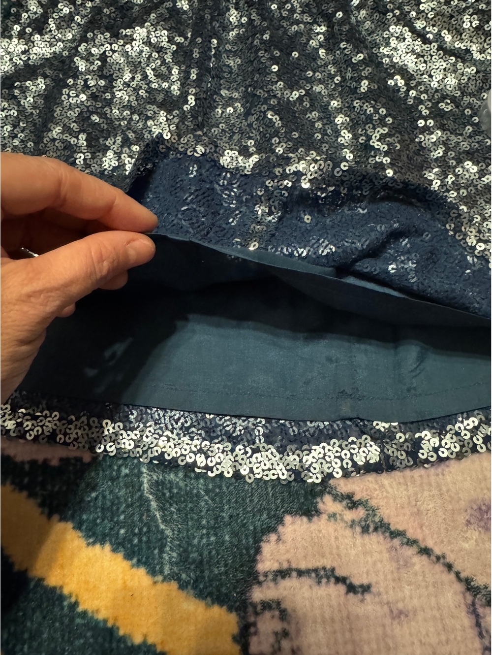 Robbi & Nikki sequined mini skirt - Picture 8 of 8